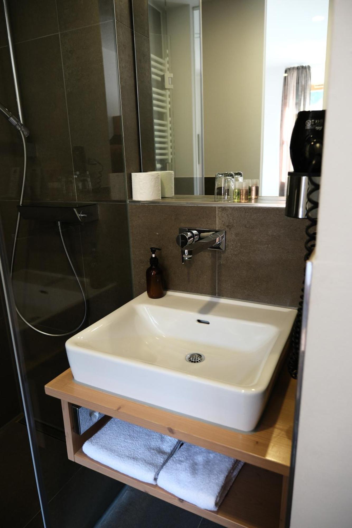 "Beim Butz" Hotel Worth an der Donau Ngoại thất bức ảnh